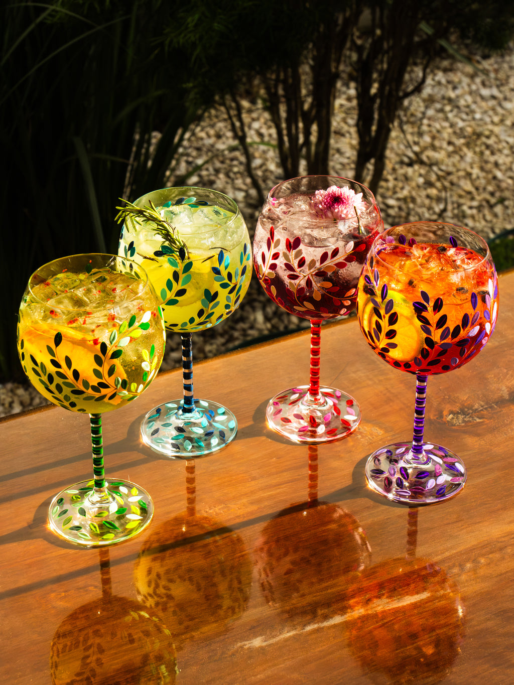 Kit Duas Taças de Gin Folhas Rosa